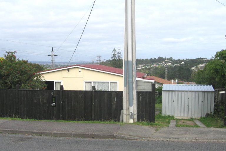 Photo of property in 4/44-48 Sunnyfield Crescent, Glenfield, Auckland, 0629