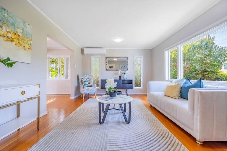 Photo of property in 1/46 College Road, Northcote, Auckland, 0627