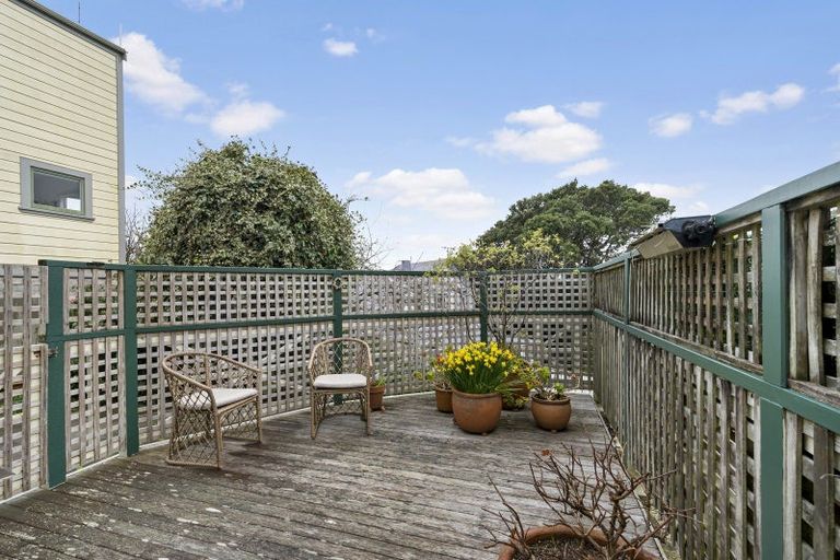 Photo of property in 23f1 Glenbervie Terrace, Thorndon, Wellington, 6011