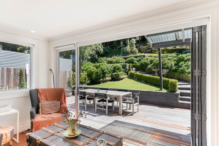 Photo of property in 27 Wellington Street, Russell, 0202