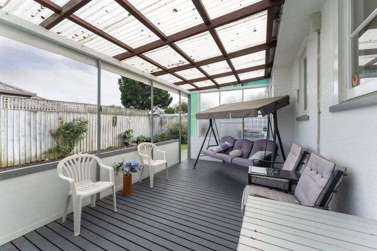 Photo of property in 301 Wainoni Road, Avondale, Christchurch, 8061