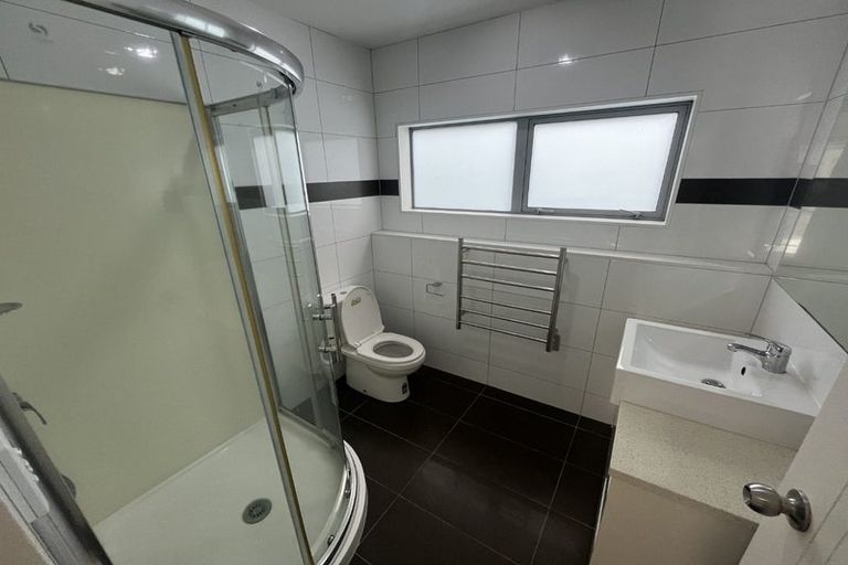 Photo of property in 65 Kirikiri Drive, Papakura, 2110