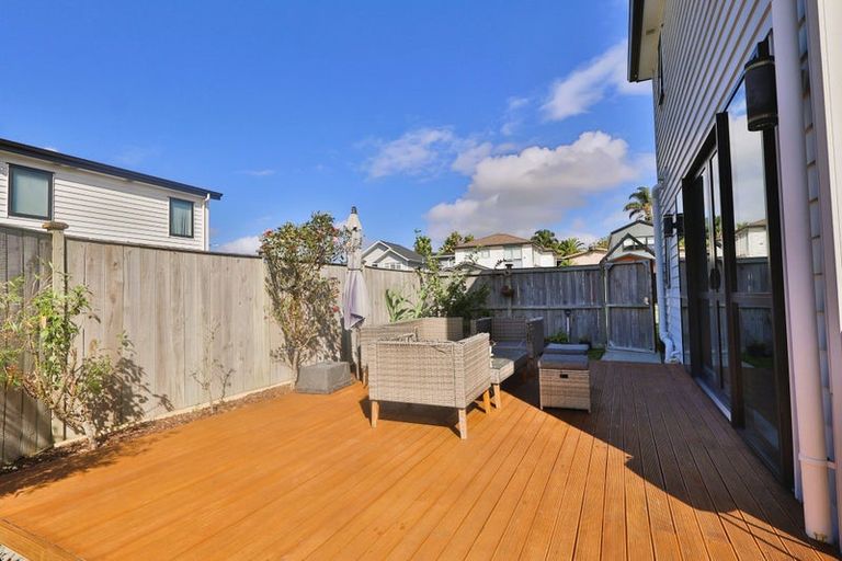Photo of property in 16 Francesco Drive, Karaka, Papakura, 2113