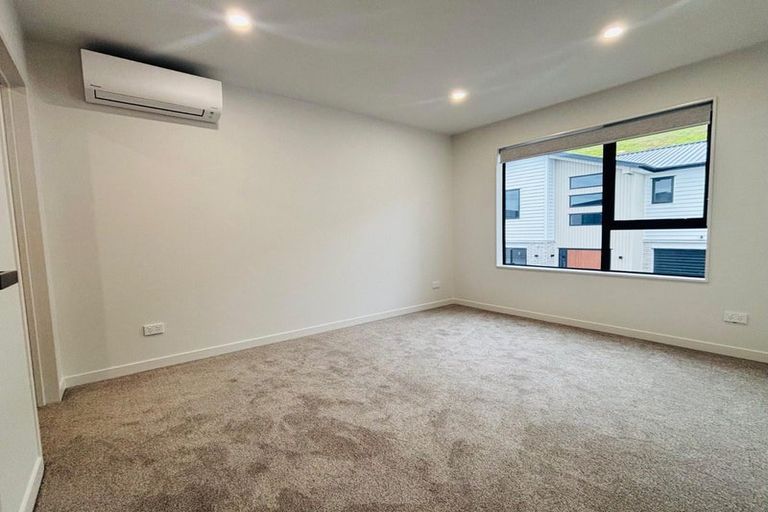 Photo of property in 21e Putini Road, Mangere Bridge, Auckland, 2022