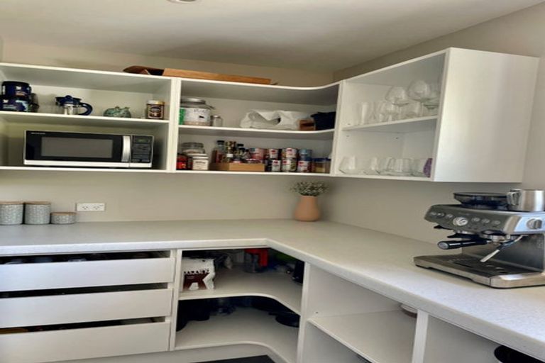 Photo of property in 92 Bowenvale Avenue, Cashmere, Christchurch, 8022