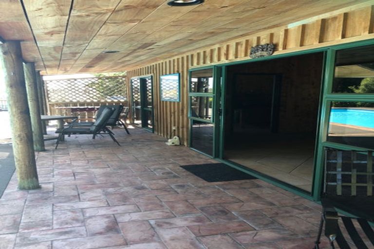 Photo of property in 152 South Road, Hawera, 4610