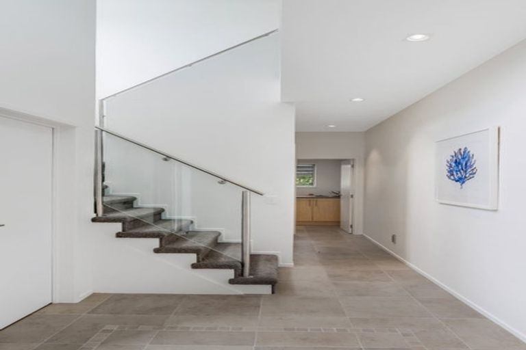 Photo of property in 122 Brownhill Road, Whitford, Manurewa, 2576