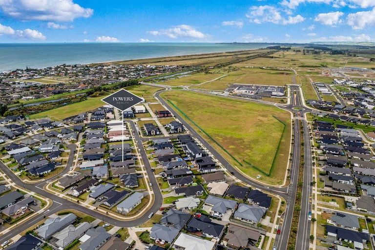 Photo of property in 11 Sabre Street, Papamoa Beach, Papamoa, 3118