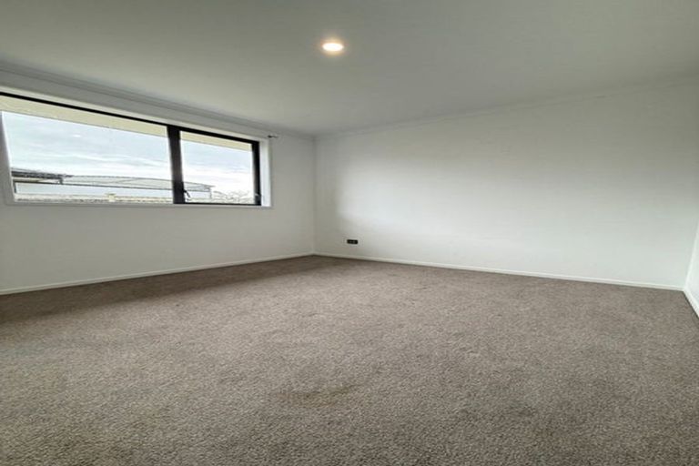 Photo of property in 11 Tauroa Drive, Tuakau, 2121