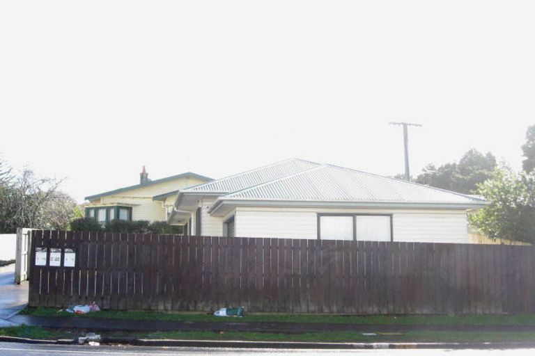 Photo of property in 70 Alfriston Road, Manurewa East, Auckland, 2102