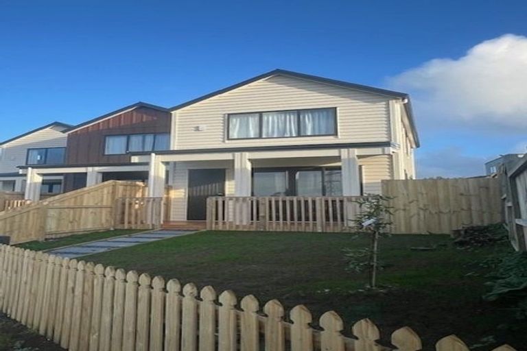 Photo of property in 38 Ahunga Road, Karaka, Papakura, 2113