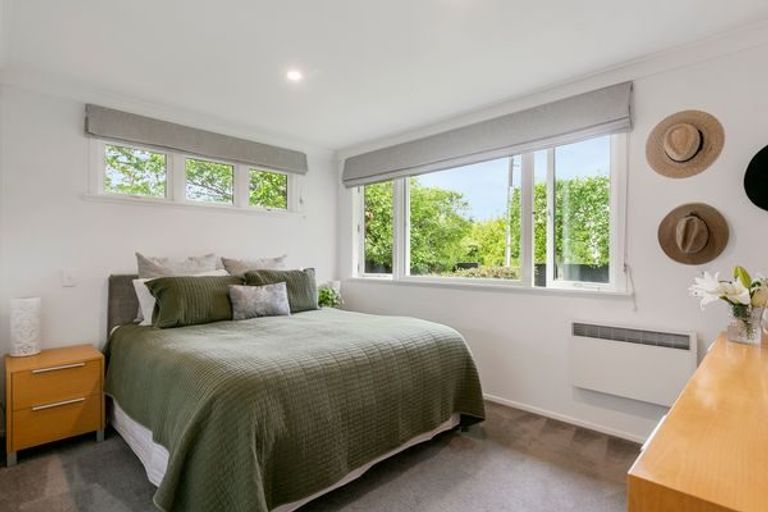 Photo of property in 19 Swan Crescent, Pakuranga, Auckland, 2010