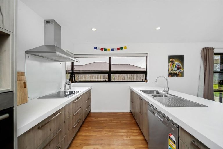 Photo of property in 13 Judge And Jury Drive, Lake Hayes, Queenstown, 9304