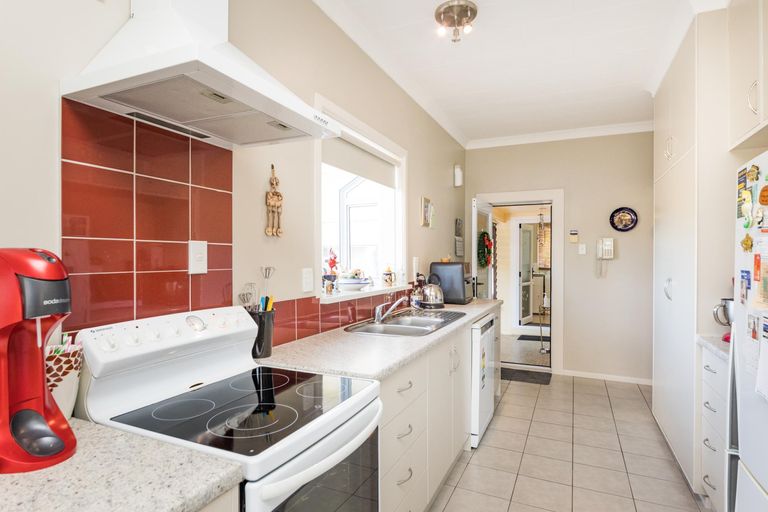 Photo of property in 53 Margaret Street, Roslyn, Palmerston North, 4414