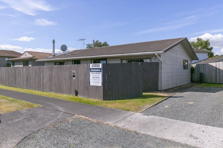Photo of property in 2/23 Newberry Place, Richmond Heights, Taupo, 3330