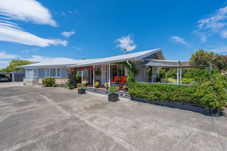 Photo of property in 47a Church Road, Taradale, Napier, 4112