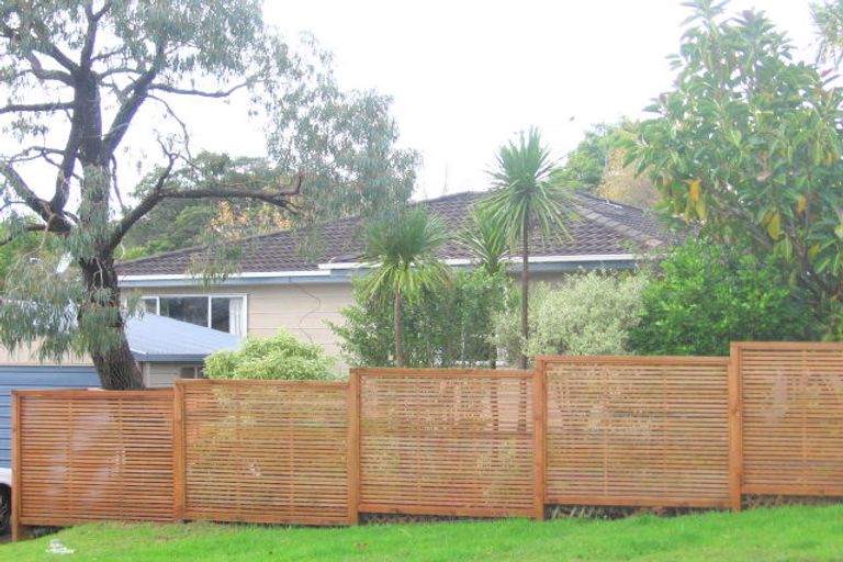 Photo of property in 58 Reynella Drive, Massey, Auckland, 0614