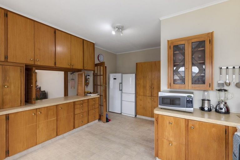 Photo of property in 23 Saint Ronans Avenue, Waterloo, Lower Hutt, 5011
