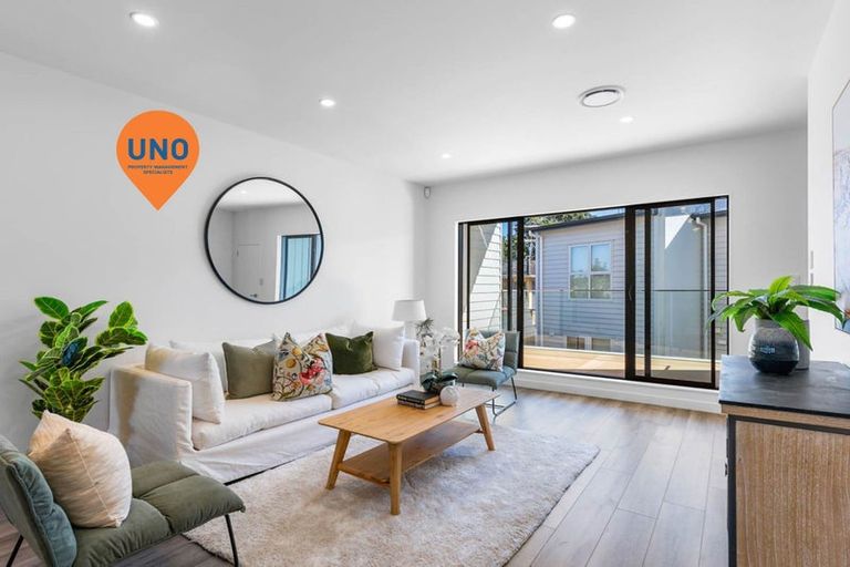 Photo of property in 121f Sycamore Drive, Sunnynook, Auckland, 0620