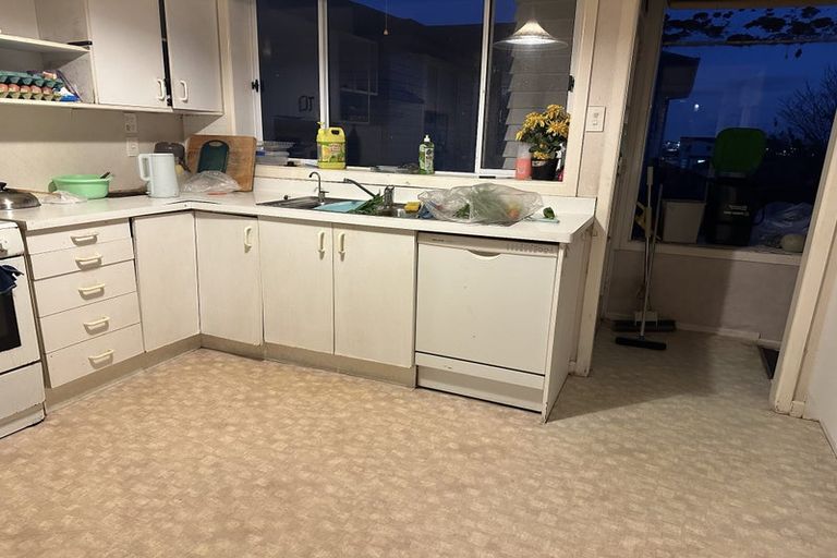 Photo of property in 15 Lewis Road, Pakuranga, Auckland, 2010