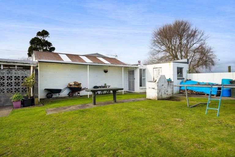 Photo of property in 23 Mcguire Street, Hawera, 4610