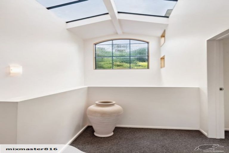 Photo of property in 514 South Titirangi Road, Titirangi, Auckland, 0604