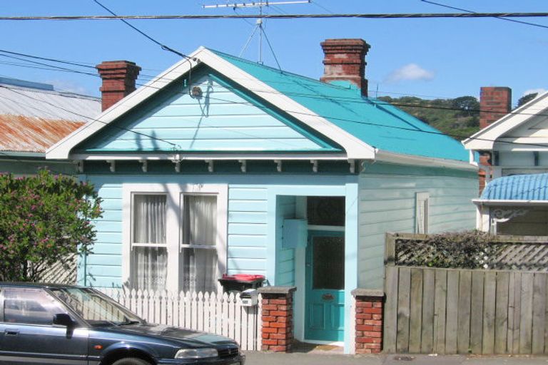 Photo of property in 127 Wallace Street, Mount Cook, Wellington, 6021
