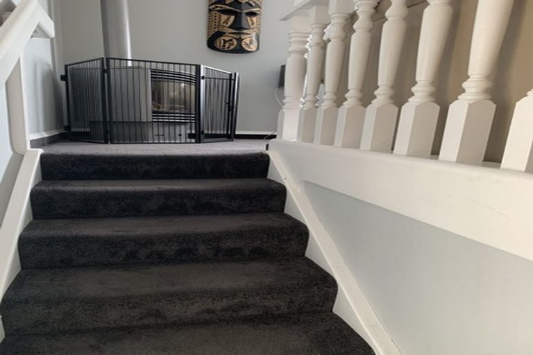 Photo of property in 143a Oceanview Road, Mount Maunganui, 3116