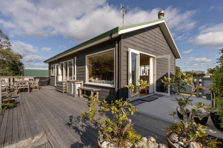 Photo of property in 5 Muricata Avenue, Mount Maunganui, 3116