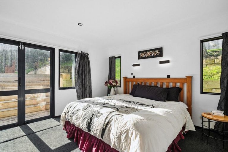 Photo of property in 3 Pilot Lane, Whitby, Porirua, 5024