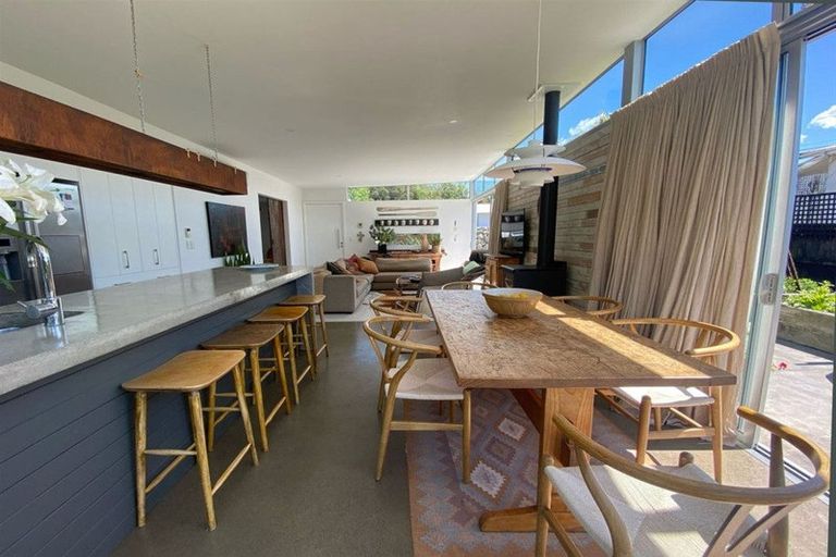 Photo of property in 3 Van Asch Street, Sumner, Christchurch, 8081