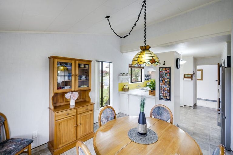 Photo of property in 2/30 Ngarimu Crescent, Taradale, Napier, 4112