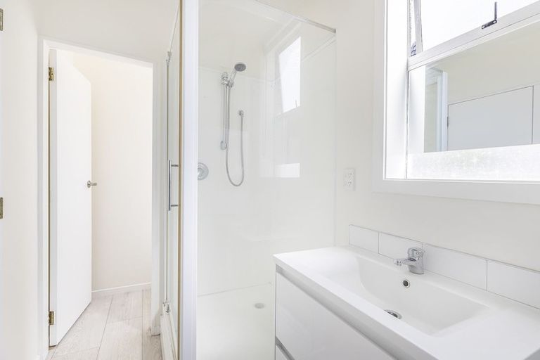 Photo of property in 76u9 Freyberg Street, Lyall Bay, Wellington, 6022