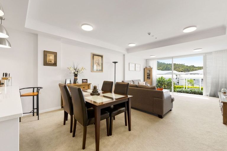 Photo of property in 148 Landmark Terrace, Orewa, 0931