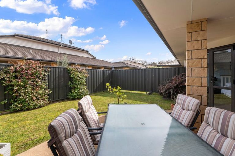 Photo of property in 16/64 Kawaha Point Road, Kawaha Point, Rotorua, 3010