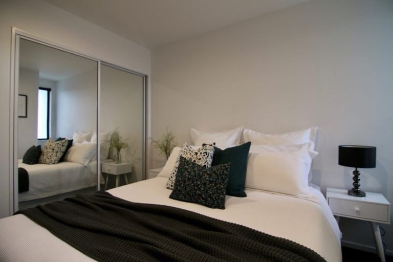 Photo of property in 138e Holly Road, St Albans, Christchurch, 8014