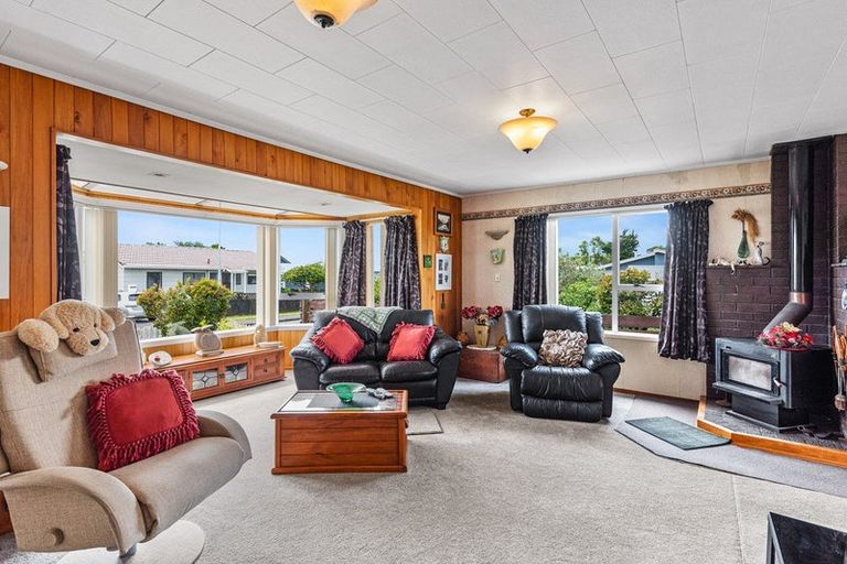 Photo of property in 3 Sharda Grove, Paraparaumu Beach, Paraparaumu, 5032