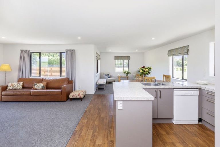 Photo of property in 2217 Old West Coast Road, Kirwee, Christchurch, 7671