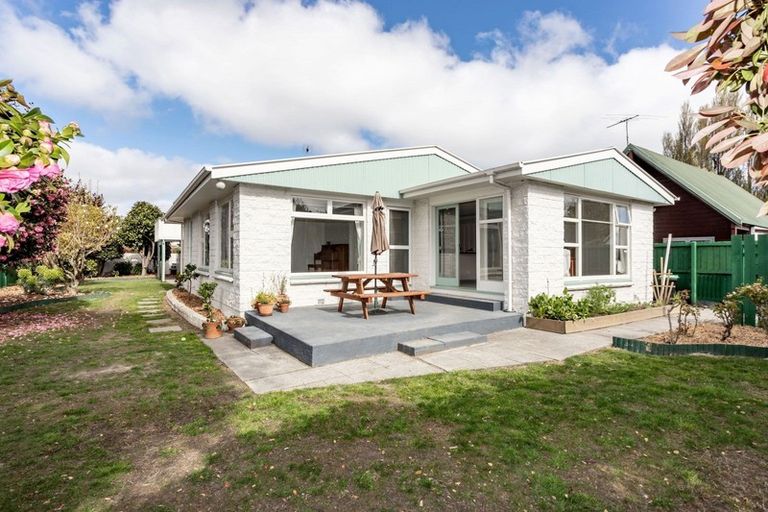 Photo of property in 143 Grahams Road, Burnside, Christchurch, 8053