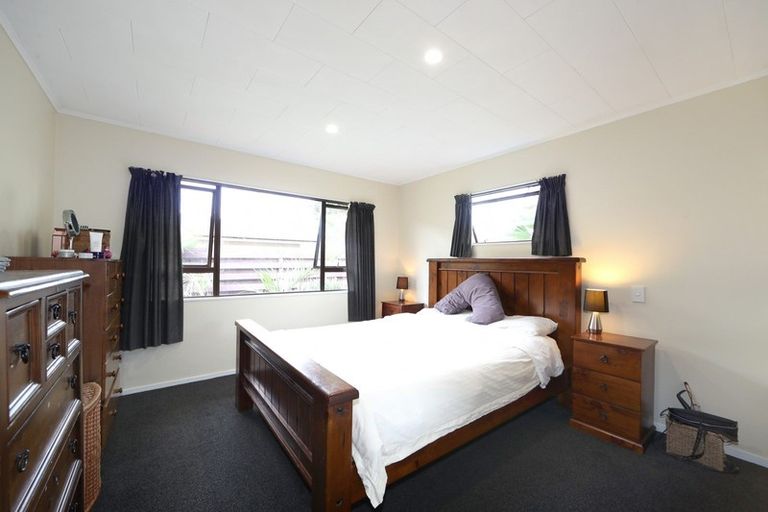 Photo of property in 17 Churchill Drive, Taradale, Napier, 4112