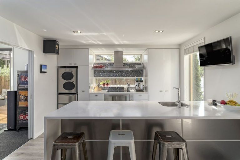 Photo of property in 97f Englefield Road, Northwood, Christchurch, 8051