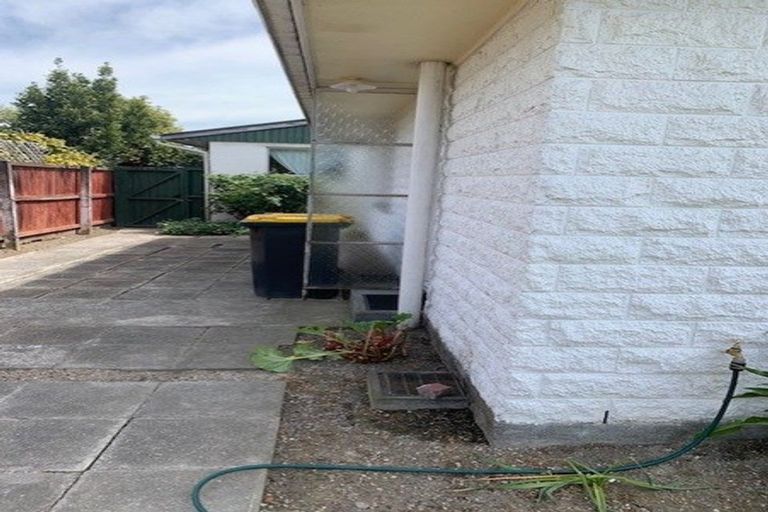 Photo of property in 33 Guinness Crescent, Ilam, Christchurch, 8041