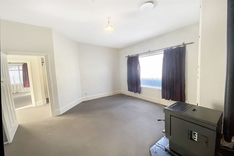 Photo of property in 9 Defoe Place, Waltham, Christchurch, 8023