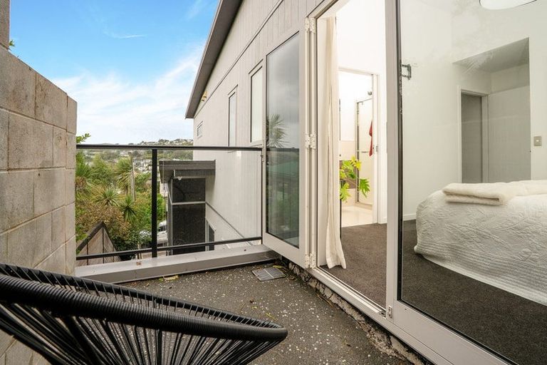 Photo of property in 49 Bassett Road, Johnsonville, Wellington, 6037