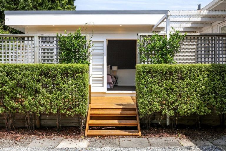 Photo of property in 44 Wellesley Road, Mangere Bridge, Auckland, 2022