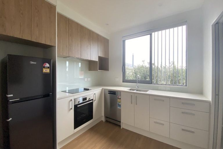 Photo of property in 6/2 Moor Avenue, Te Atatu Peninsula, Auckland, 0610
