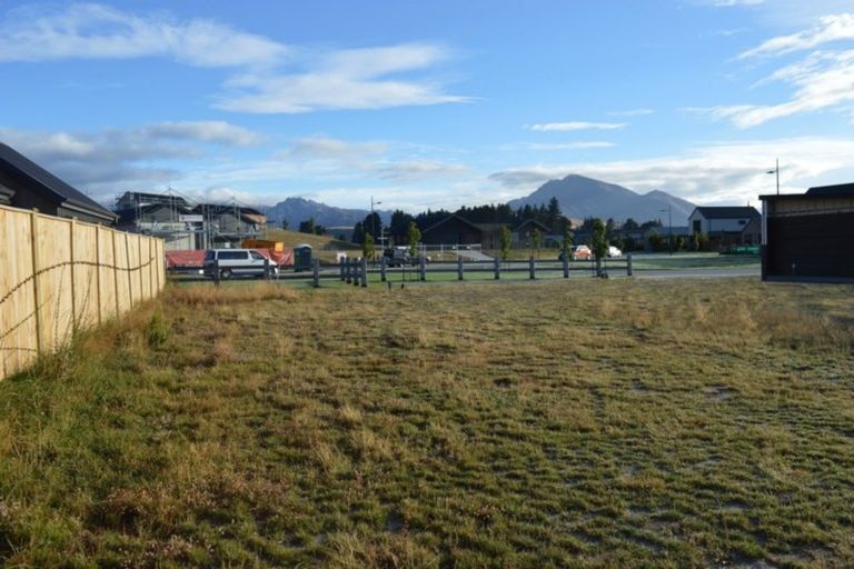 Photo of property in 2 Glen Dene Crescent, Wanaka, 9305