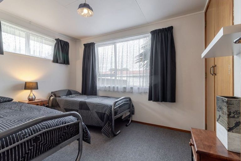 Photo of property in 11 Otaki Place, Westbrook, Palmerston North, 4412