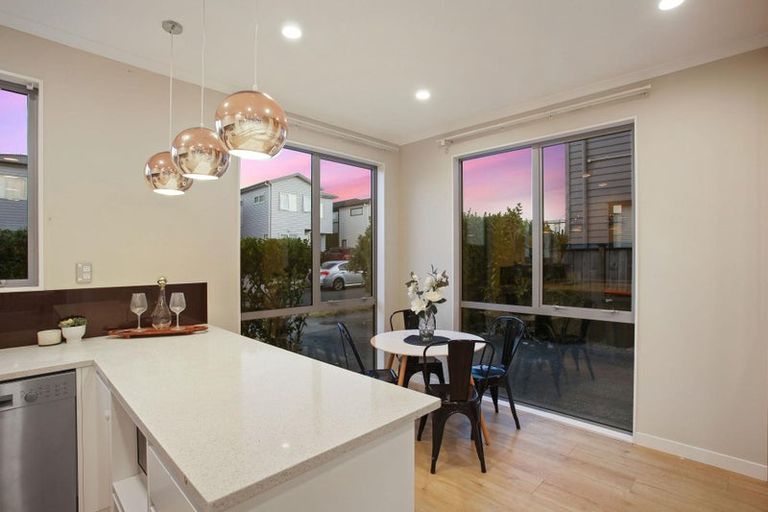 Photo of property in 36 Lockheed Street, Hobsonville, Auckland, 0618