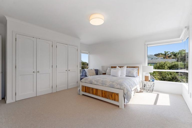 Photo of property in 6 Puriri Place, Sandspit, Warkworth, 0982